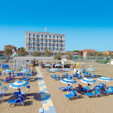 Hotel Mareblu セニガッリア エクステリア 写真
