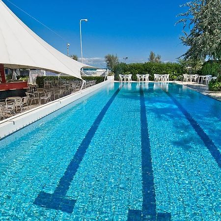 Hotel Mareblu セニガッリア エクステリア 写真