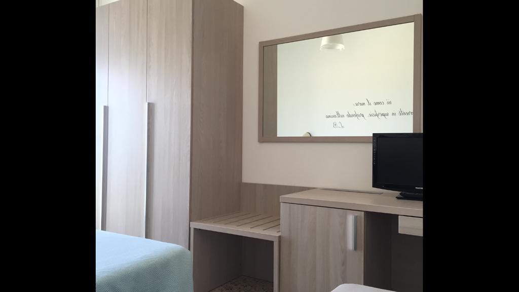 Hotel Mareblu セニガッリア エクステリア 写真