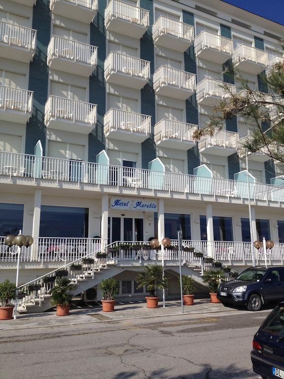 Hotel Mareblu セニガッリア 部屋 写真