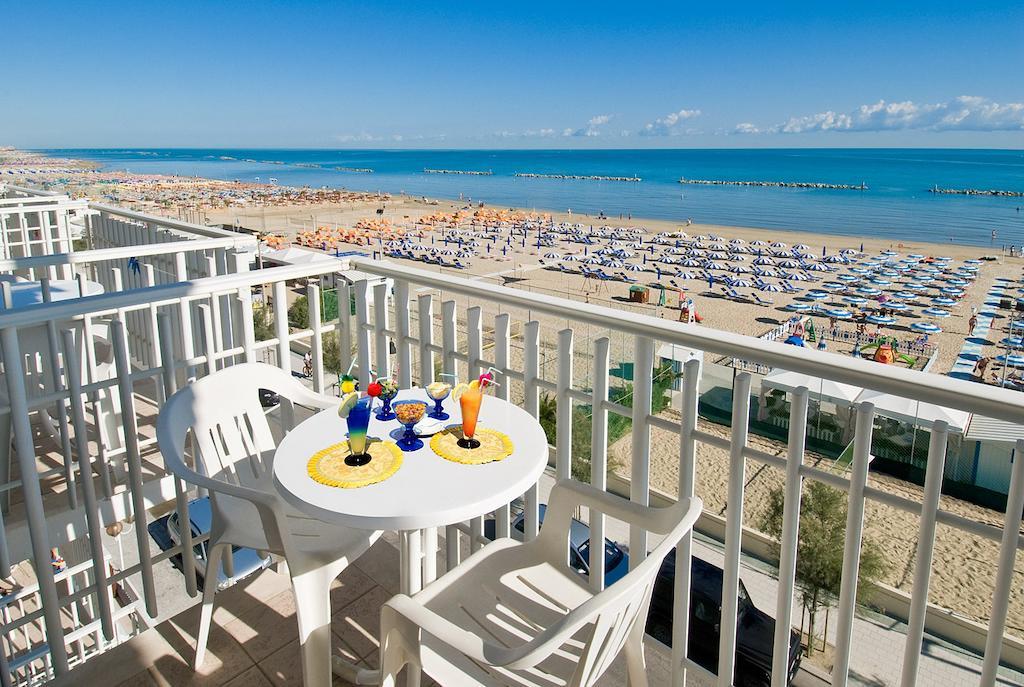 Hotel Mareblu セニガッリア エクステリア 写真